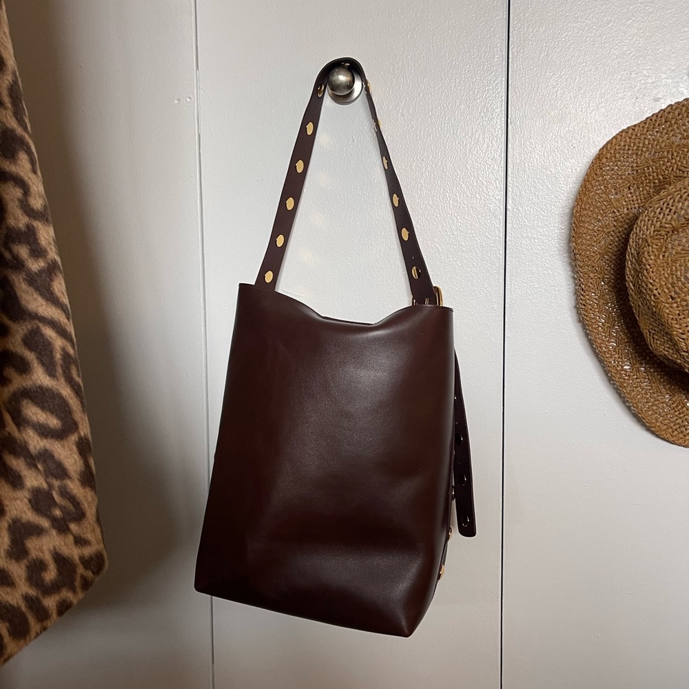 Madewell Essential Bucket Tote